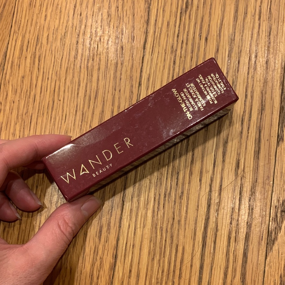 Wander Beauty “Berry Whisper/Nude Glow” Blush and Illuminator